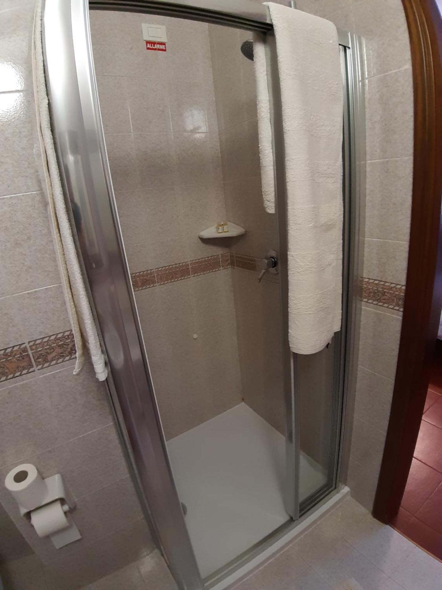 Hotel Ristorante Centrale Vestone Cameră foto